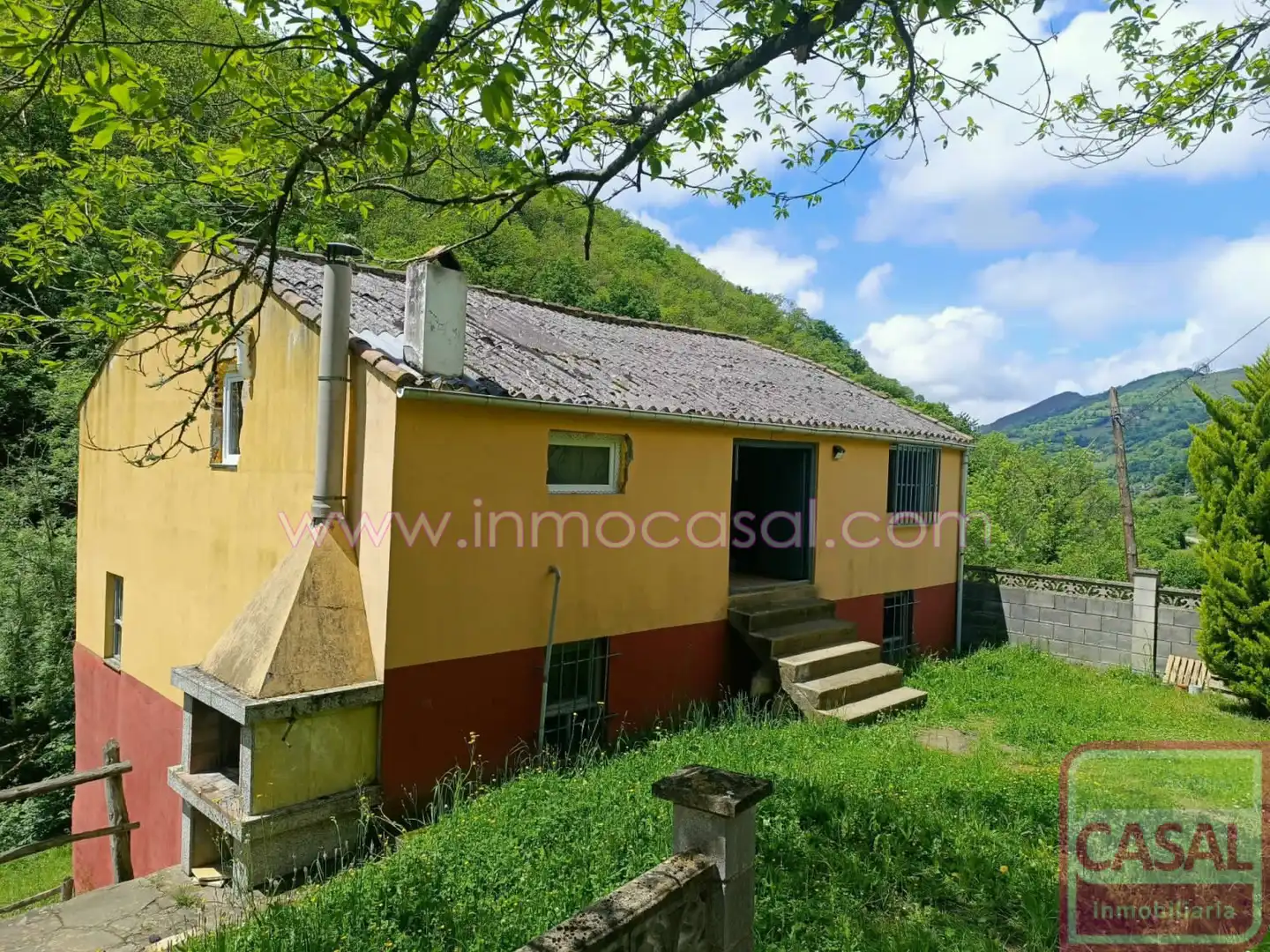Lands and plots for sale in Aller