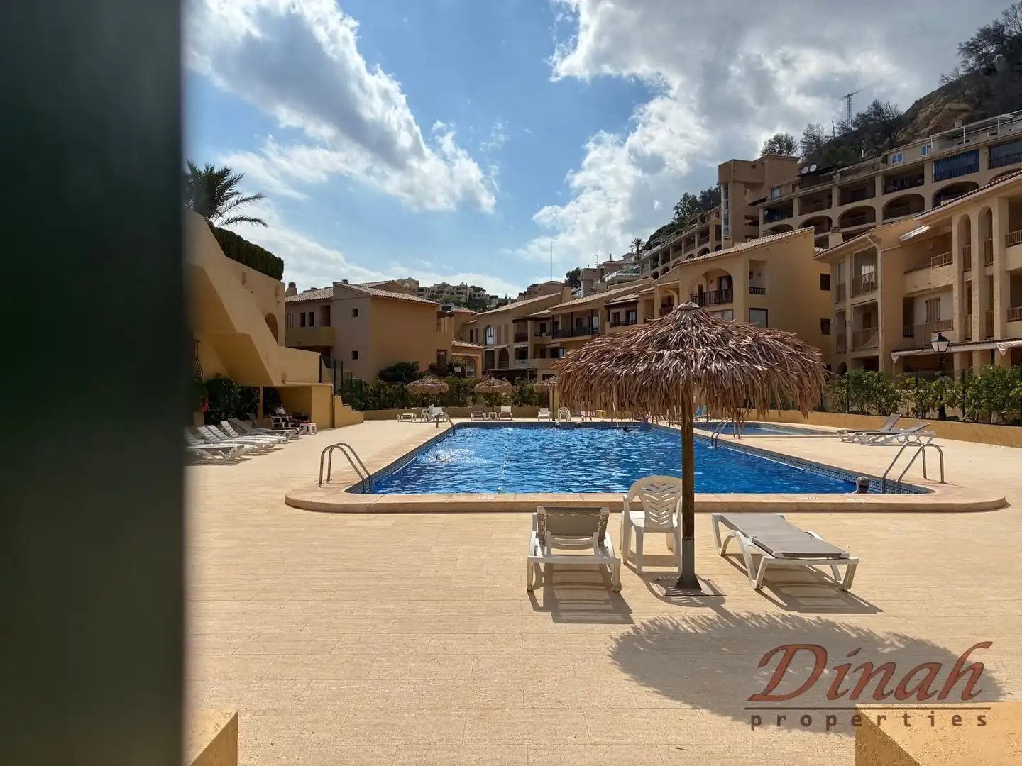 Piscina de Apartament en venda en Altea amb Aire condicionat, Calefacció i Moblat