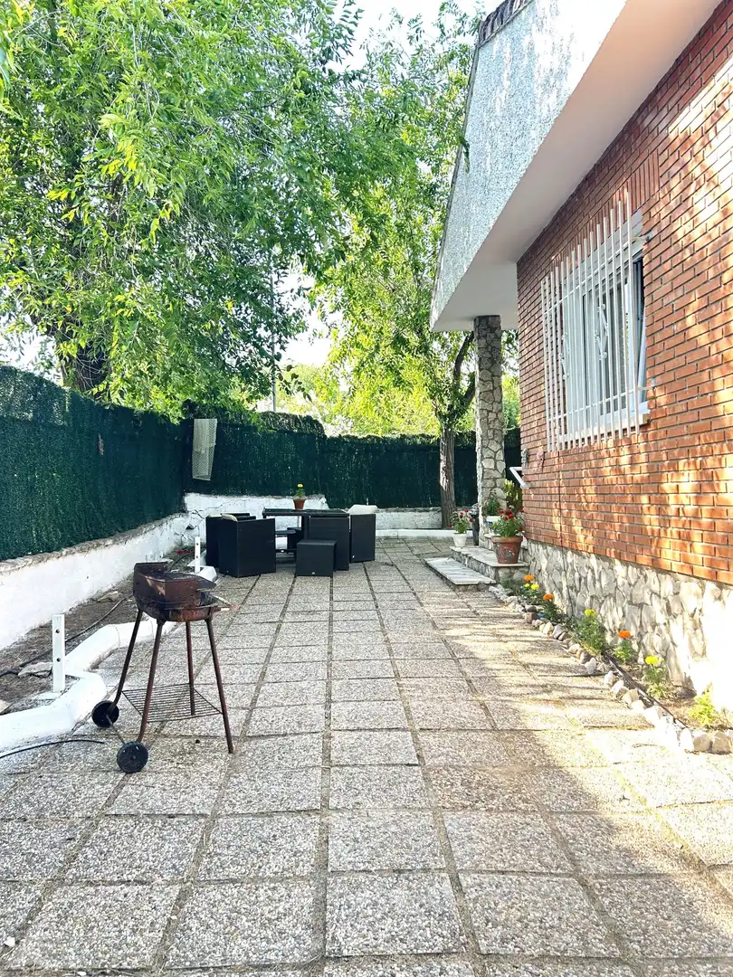 Terraza de Casa o chalet de alquiler en Tudela de Duero con Calefacción, Jardín privado y Amueblado