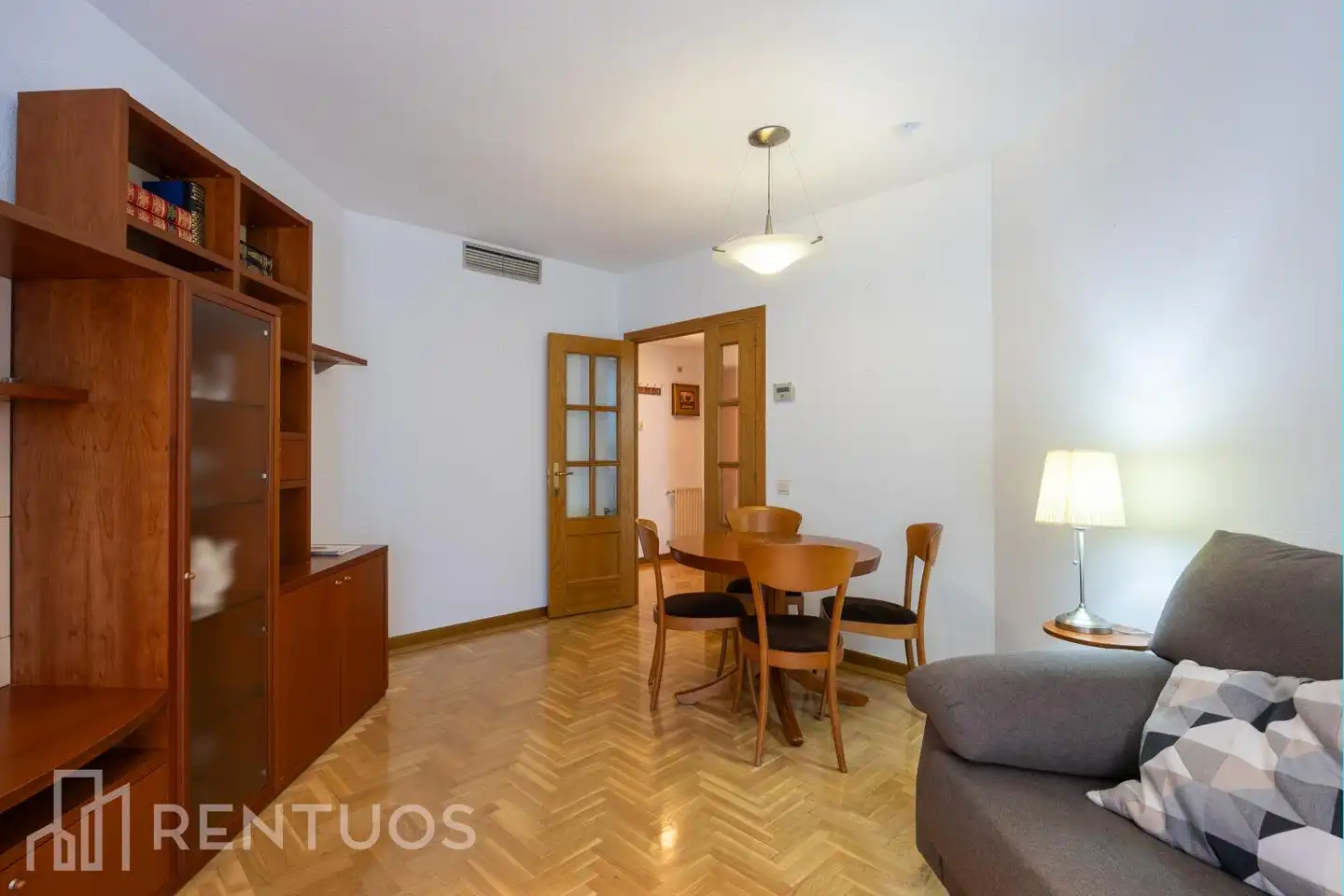 Sala d'estar de Pis de lloguer en Madrid amb Aire condicionat, Calefacció i Parquet