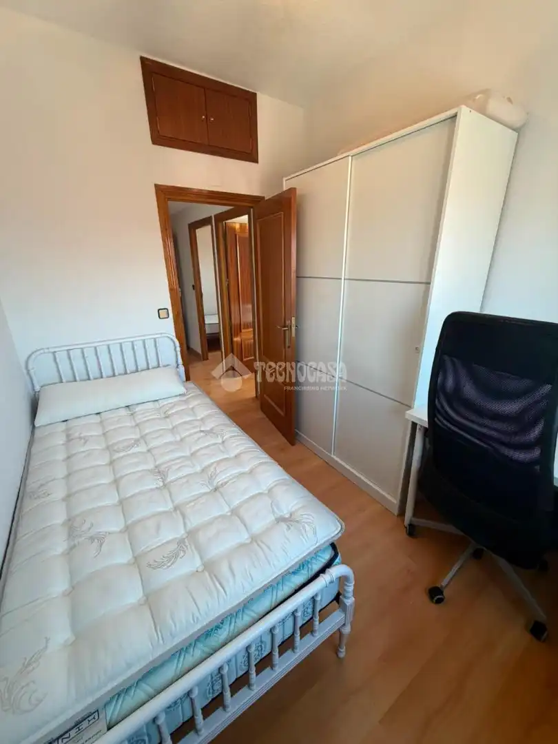 Schlafzimmer von Wohnung zur Miete in Getafe mit Klimaanlage, Heizung und Möbliert