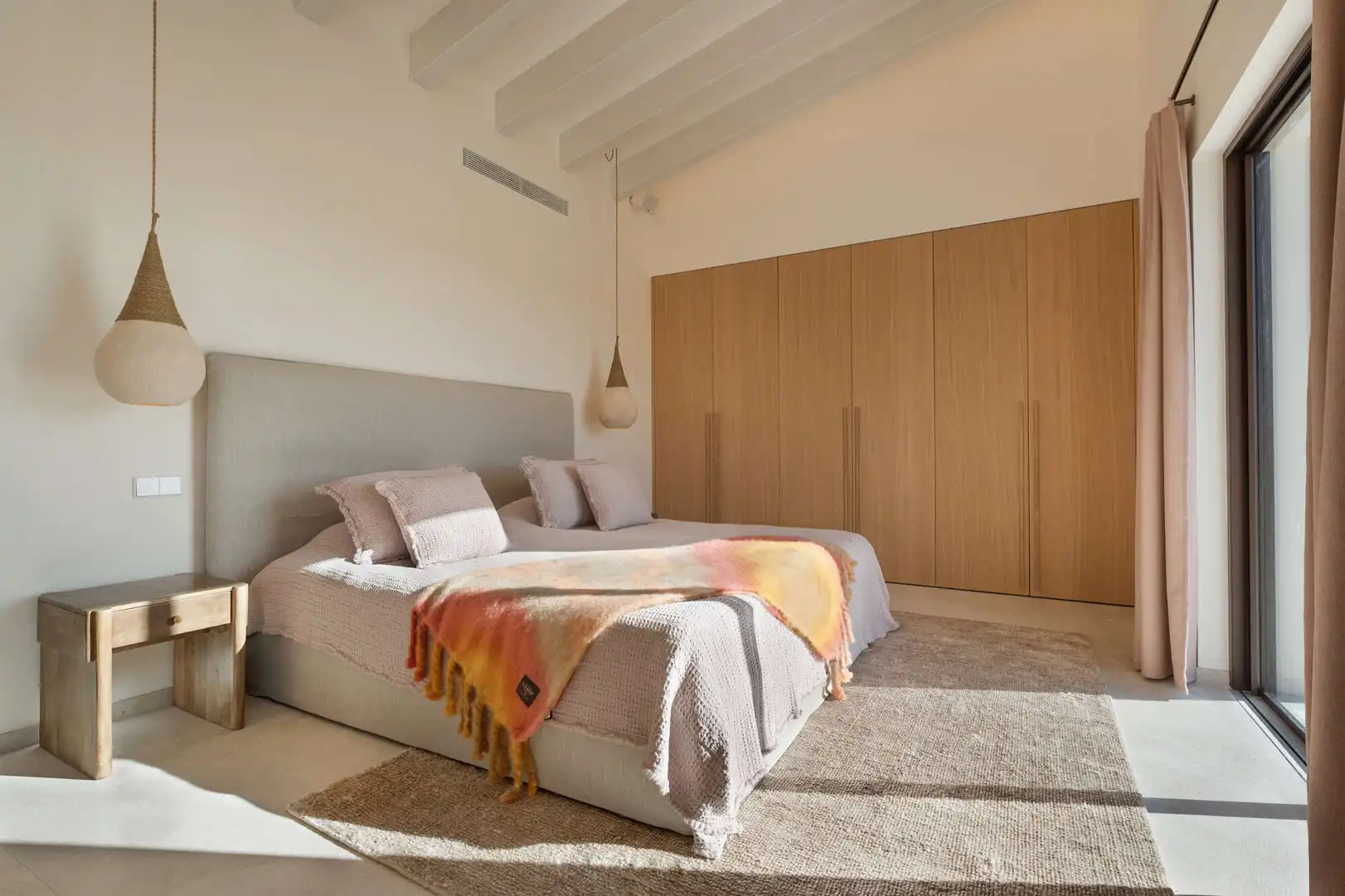 Dormitori de Finca rústica en venda en Ses Salines amb Aire condicionat, Calefacció i Terrassa
