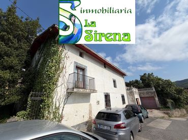 Casa amb balcó en venda a Barrio Baltezana 1