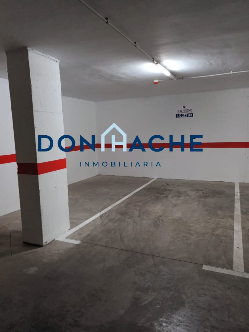 Garaje de alquiler en Paseo de las Artes y de los Oficios, 38, Centro