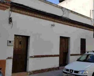 Exterior view of House or chalet for sale in  Sevilla Capital