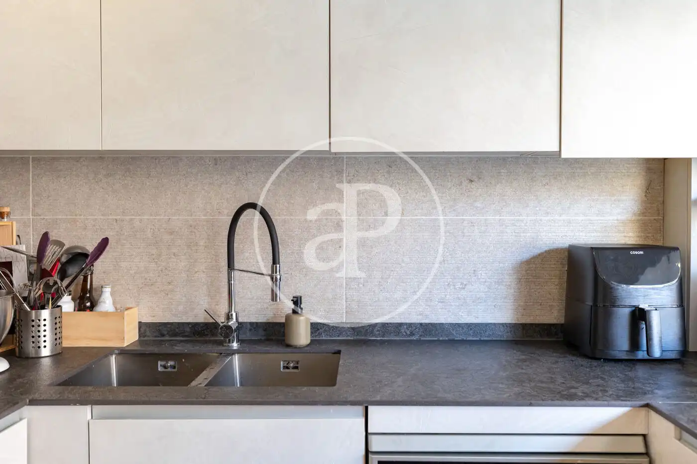 Kitchen of Flat for sale in Barcelona  with Air Conditioner and Heating
