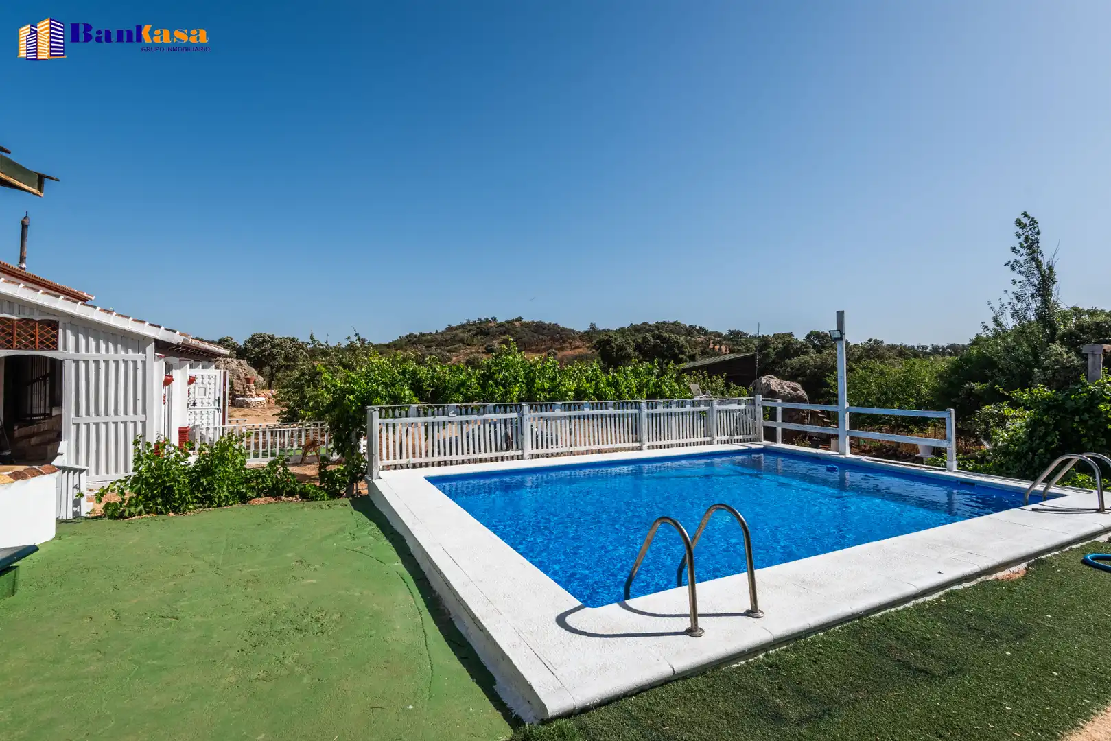 Piscina de Finca rústica en venta en Antequera con Jardín privado, Piscina y Amueblado