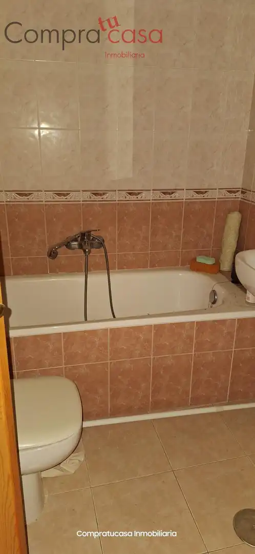 Bany de Dúplex en venda en Segovia amb Calefacció, Jardí privat i Parquet