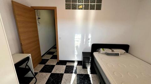 Photo 4 of Flat to share in De Fernando III el Santo, Reyes, Parla