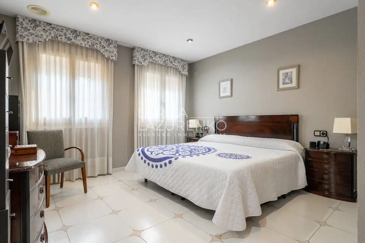 Dormitori de Casa o xalet en venda en Tarragona amb Aire condicionat, Calefacció i Jardí privat