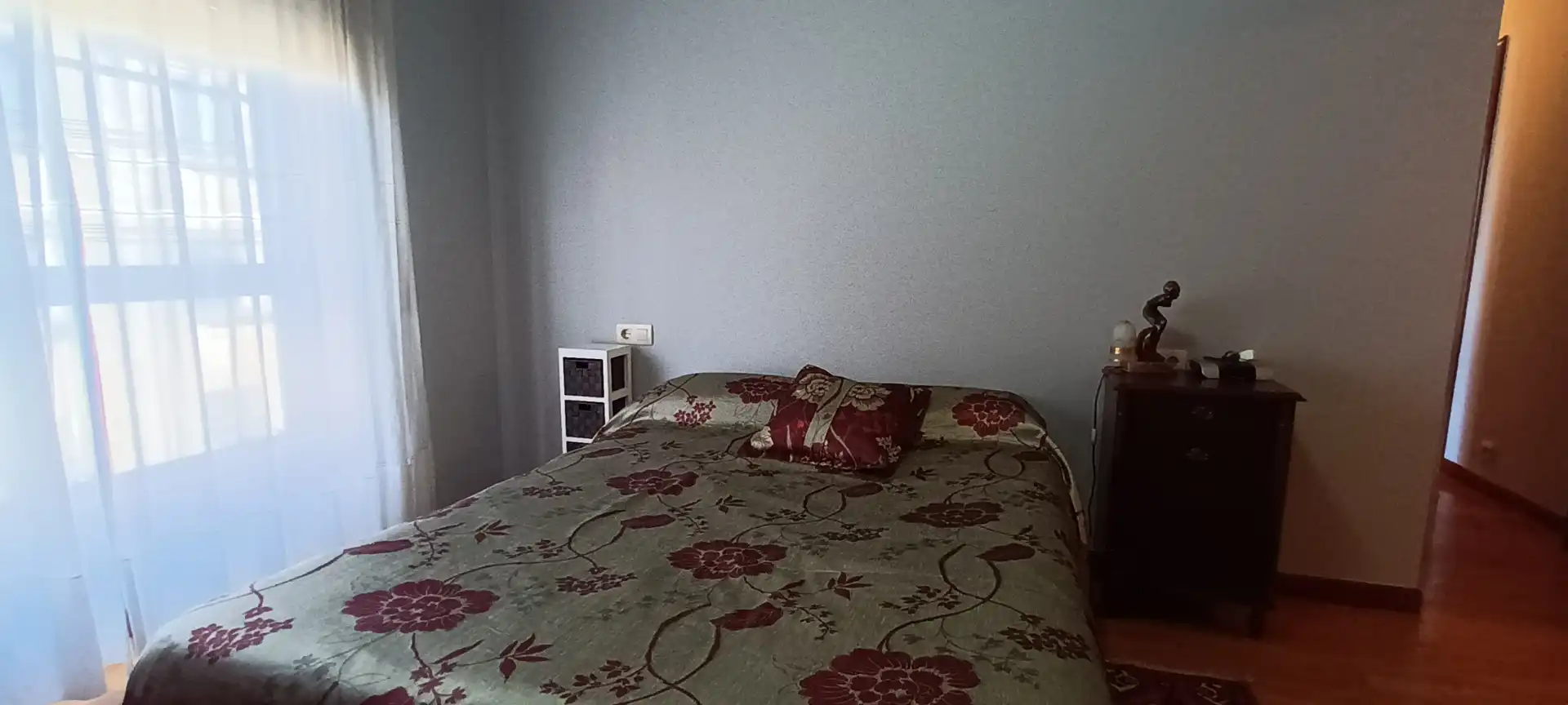 Habitación de Piso de alquiler en Vigo  con Calefacción, Amueblado y Internet