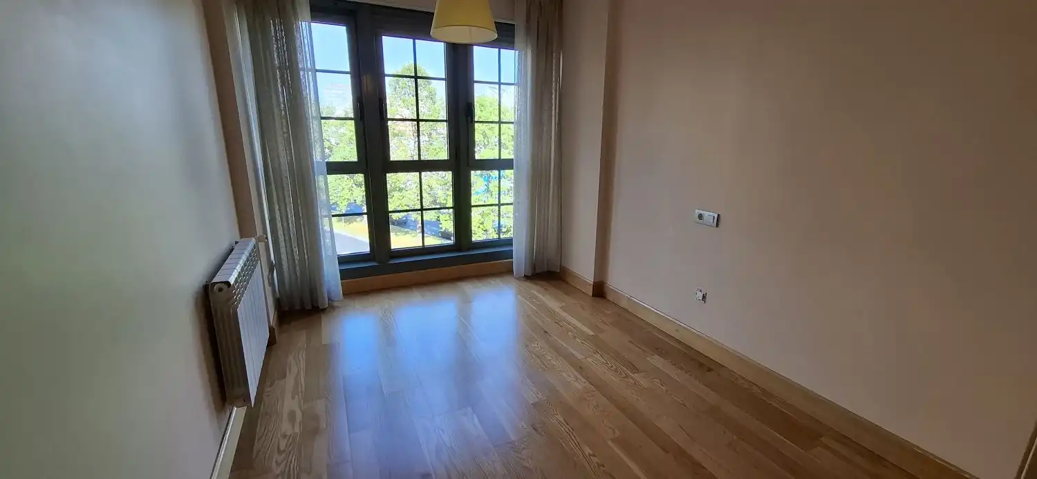 Habitación de Piso en venta en A Coruña Capital  con Calefacción y Trastero