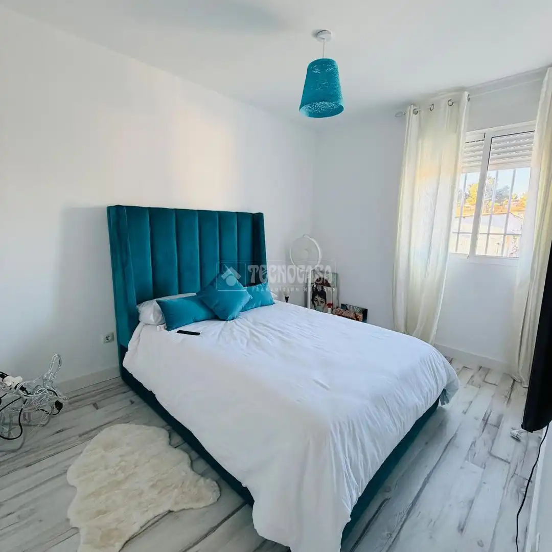 Habitación de Casa o chalet en venta en Colmenar de Oreja con Aire acondicionado, Calefacción y Jardín privado