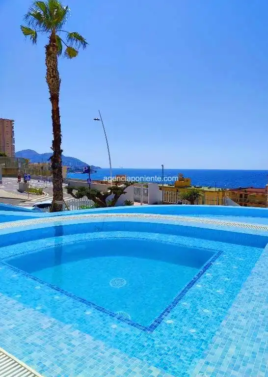 Swimming pool of Flat for rent in Benidorm  with Air Conditioner, Terrace and Furnished