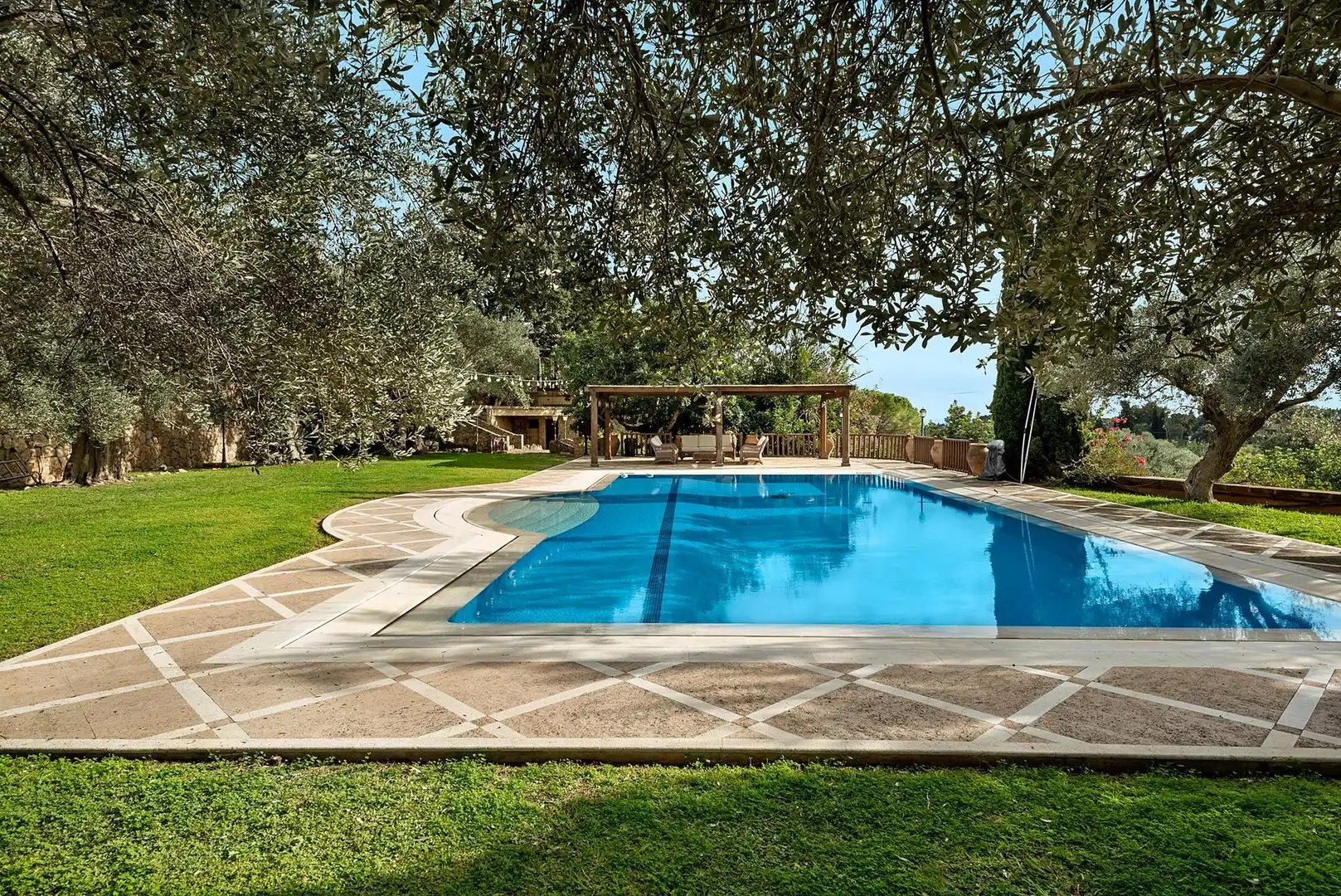 Piscina de Finca rústica de alquiler en  Palma de Mallorca con Aire acondicionado, Calefacción y Jardín privado