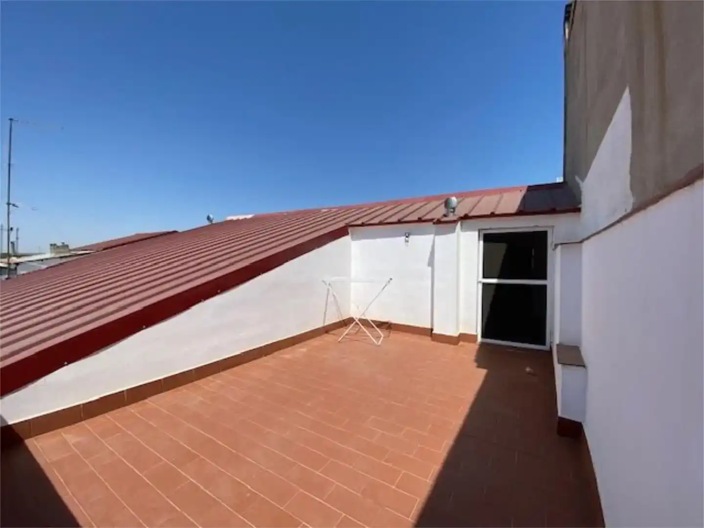 Terrassa de Casa adosada en venda en Valdetorres amb Aire condicionat, Traster i Piscina
