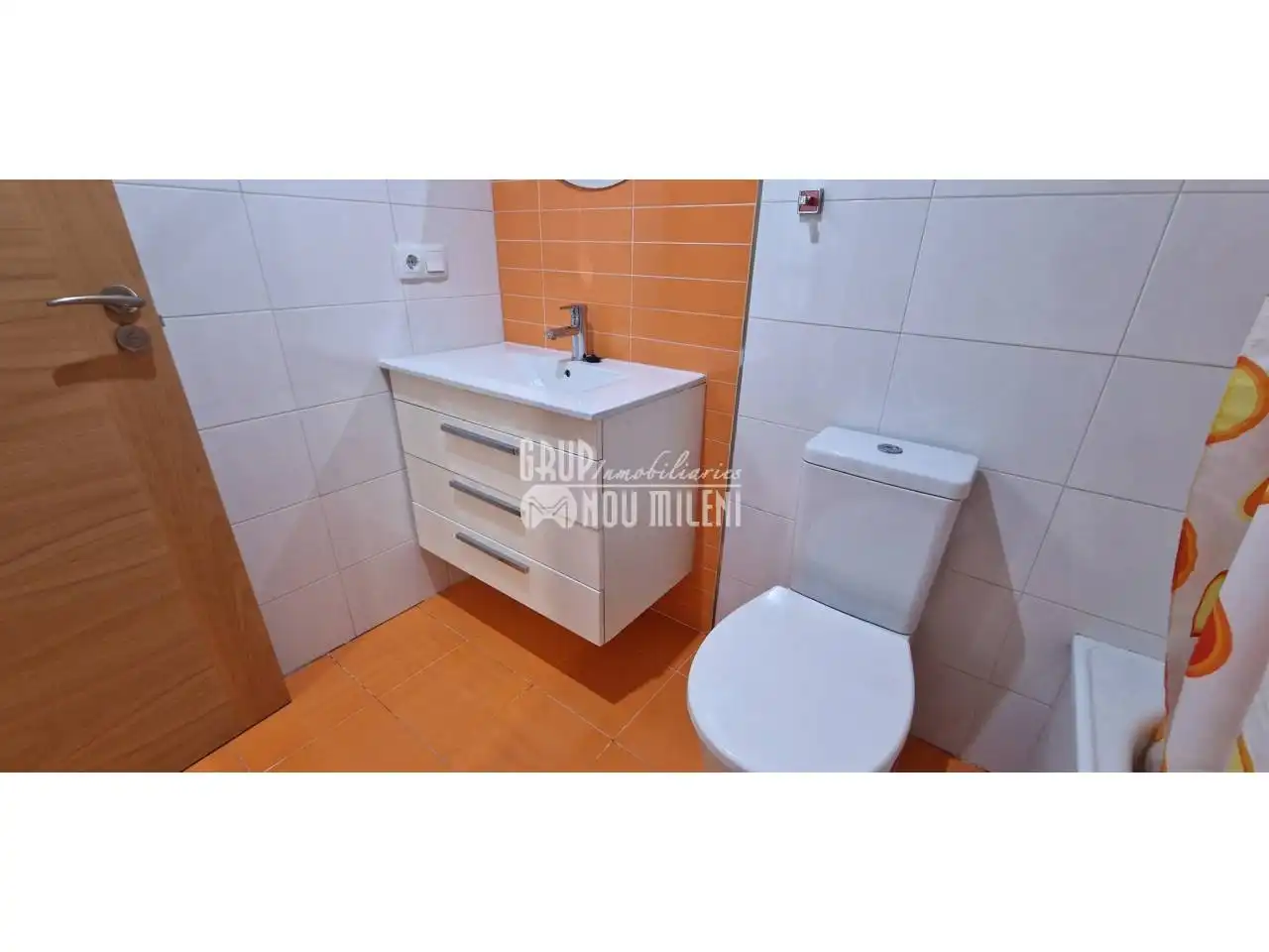 Bathroom of Flat for rent in Albal  with Air Conditioner and Terrace