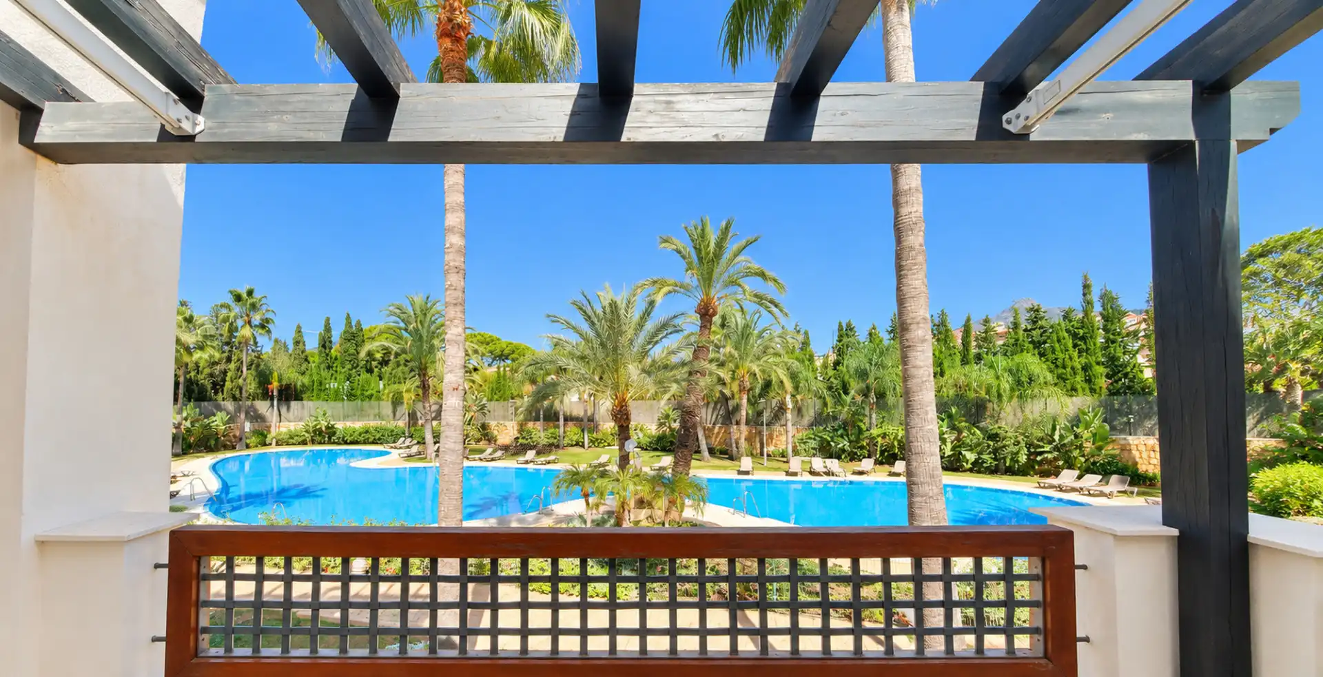 Garten von Wohnungen zum Verkauf in Marbella mit Klimaanlage, Terrasse und Schwimmbad