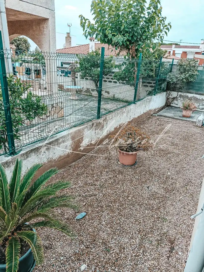 Einfamilien-Reihenhaus zum Verkauf in Cambrils mit Klimaanlage, Heizung und Privatgarten