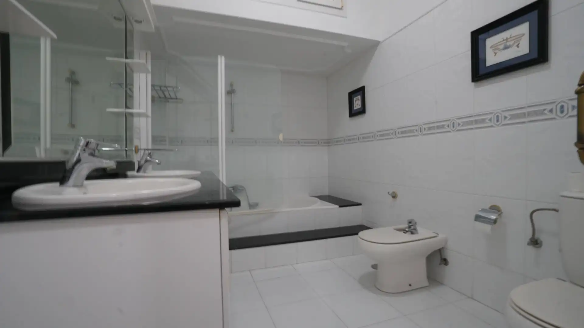 Baño de Piso de alquiler en Las Palmas de Gran Canaria con Aire acondicionado, Amueblado y Balcón
