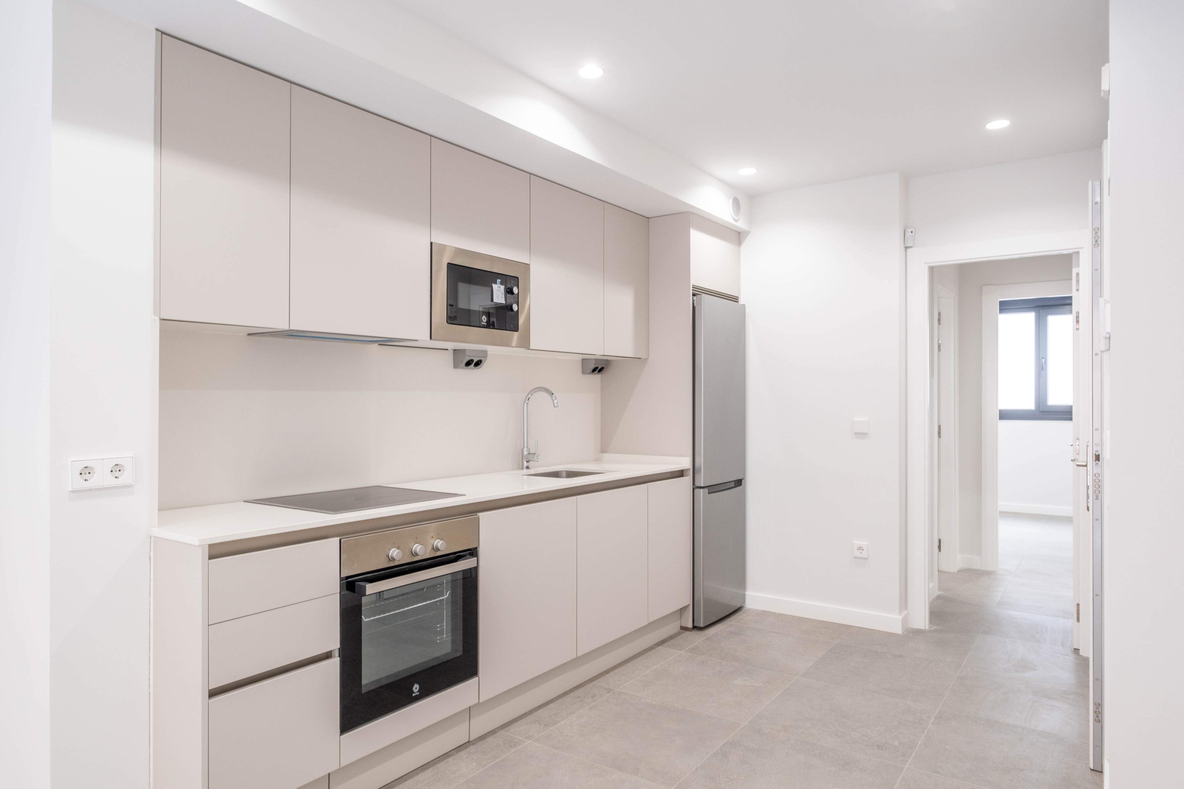 Kitchen of Flat for sale in  Zaragoza Capital  with Heating, Terrace and Storage room