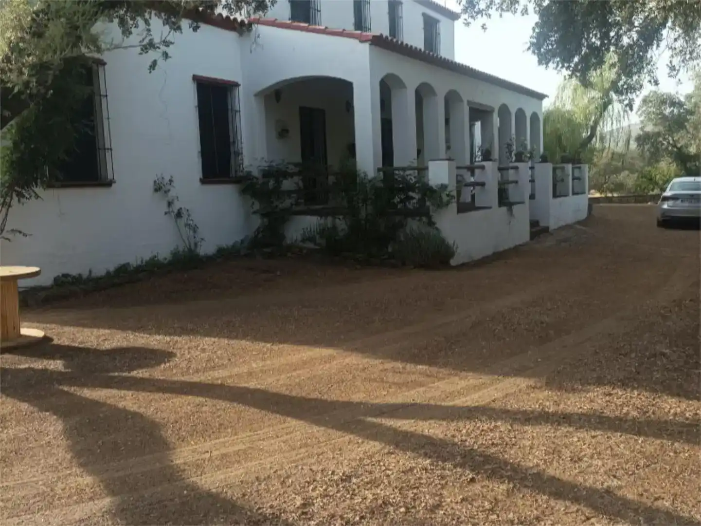 Vista exterior de Pis en venda en Alanís amb Jardí privat, Piscina i Moblat