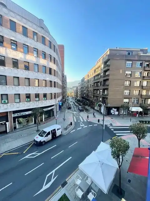 Bureau avec ascenseur à louer à Agirre Lehendakariaren Etorbidea, imagen 4