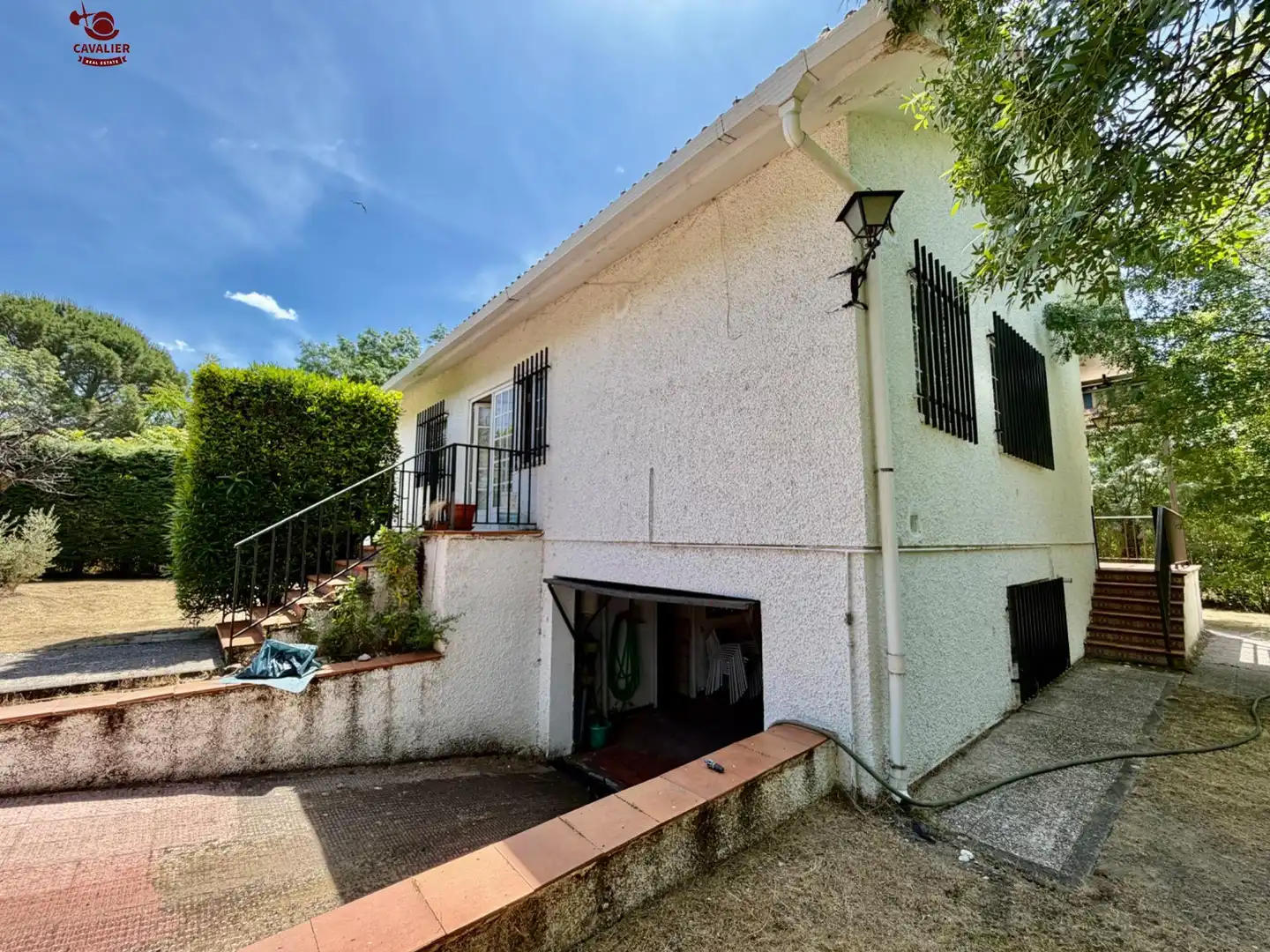 Vista exterior de Casa o xalet en venda en Guadarrama amb Calefacció, Jardí privat i Terrassa