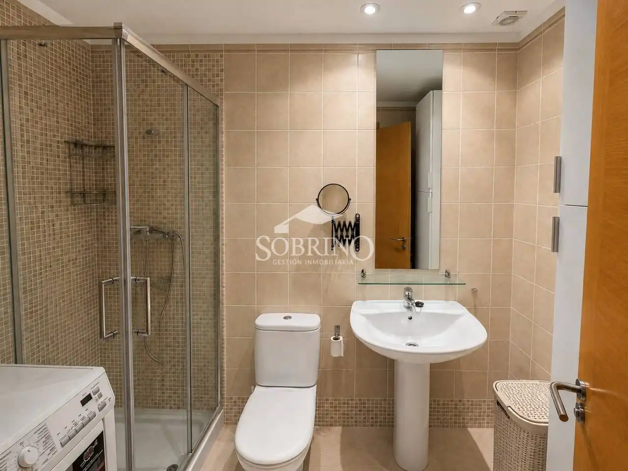 Bathroom of Flat for sale in Llanes  with Heating, Furnished and Alarm