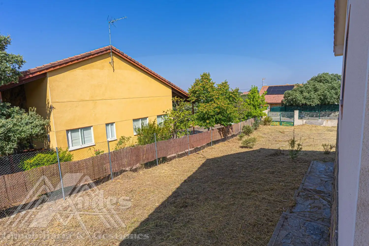 Vista exterior de Casa o chalet en venta en Zarzuela del Monte con Calefacción, Jardín privado y Terraza
