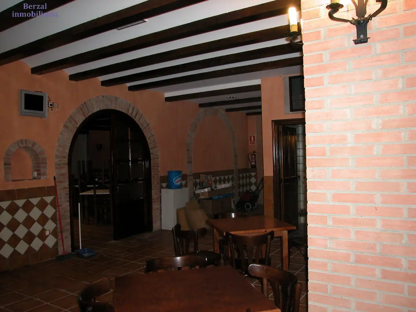 Commercial properties for rent in Galilea  with Air Conditioner and Furnished