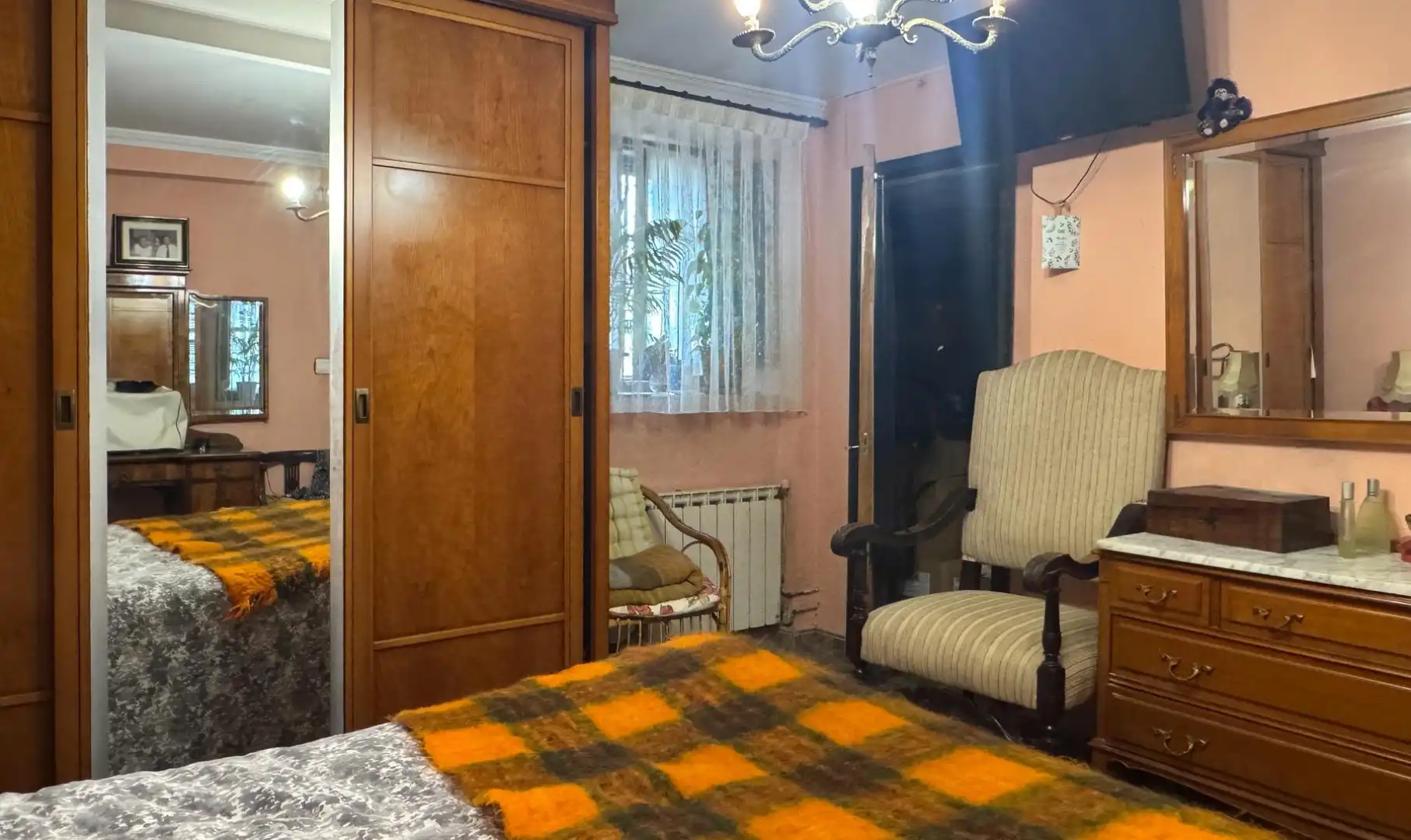 Habitación de Finca rústica en venta en Baños de Rioja con Calefacción, Jardín privado y Terraza