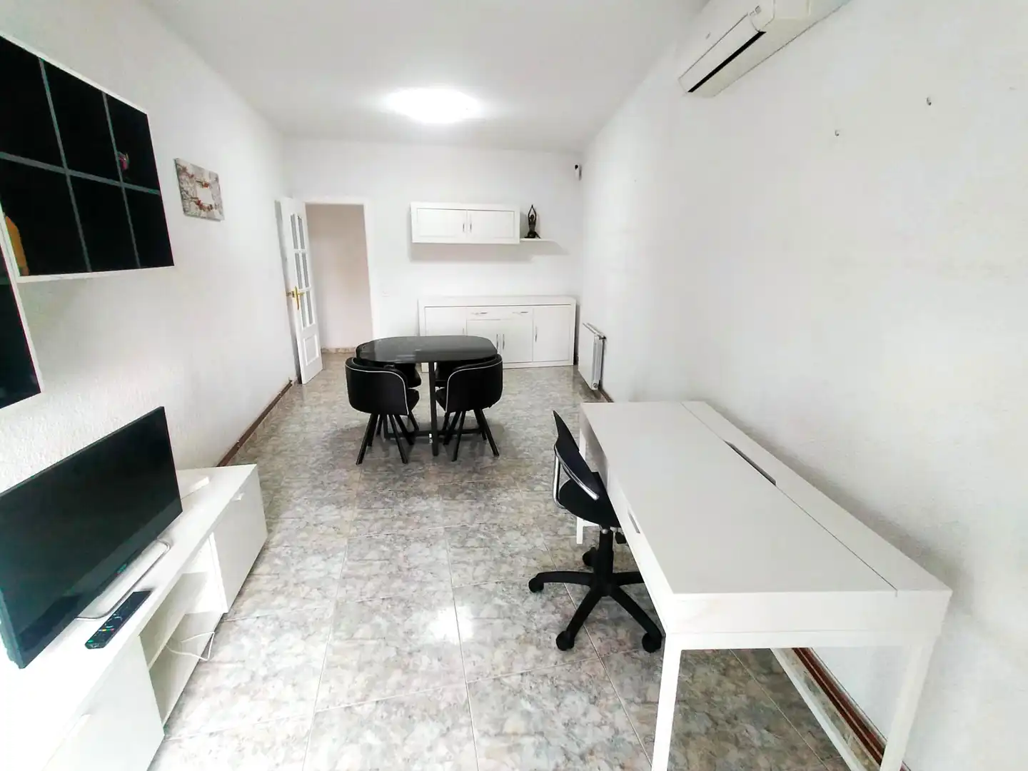 Flat for sale in Sabadell  with Air Conditioner, Heating and Furnished