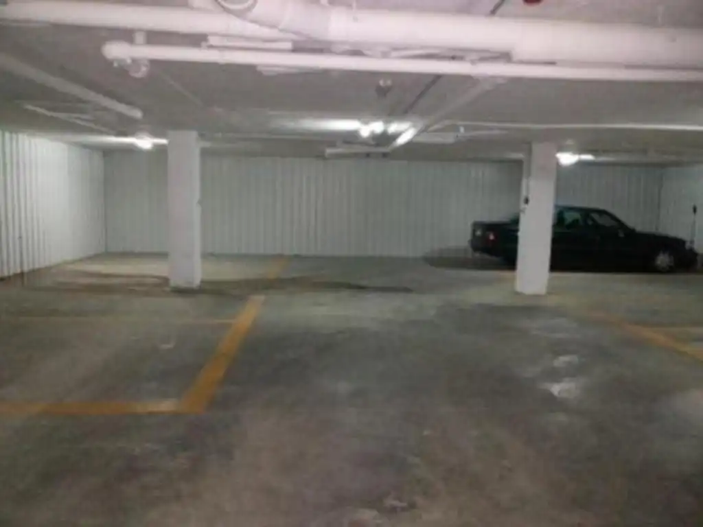Garaje en venta en Beatriz de Suabia, Barrio del Nervión
