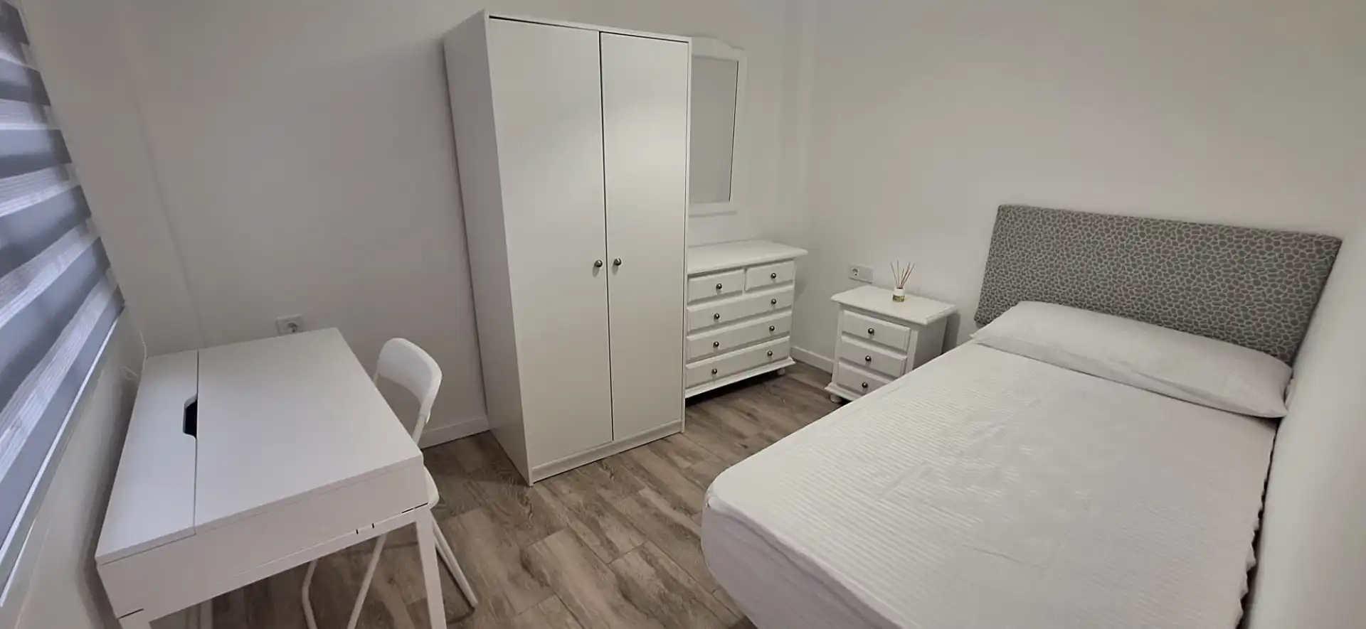 Bedroom of Flat for rent in Málaga  with Furnished, Oven and Washing machine