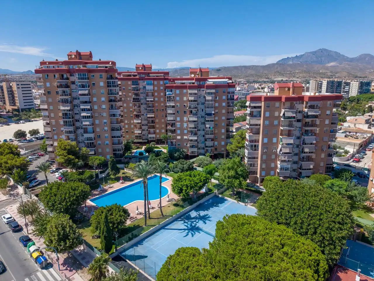 Vista exterior de Piso en venta en El Campello