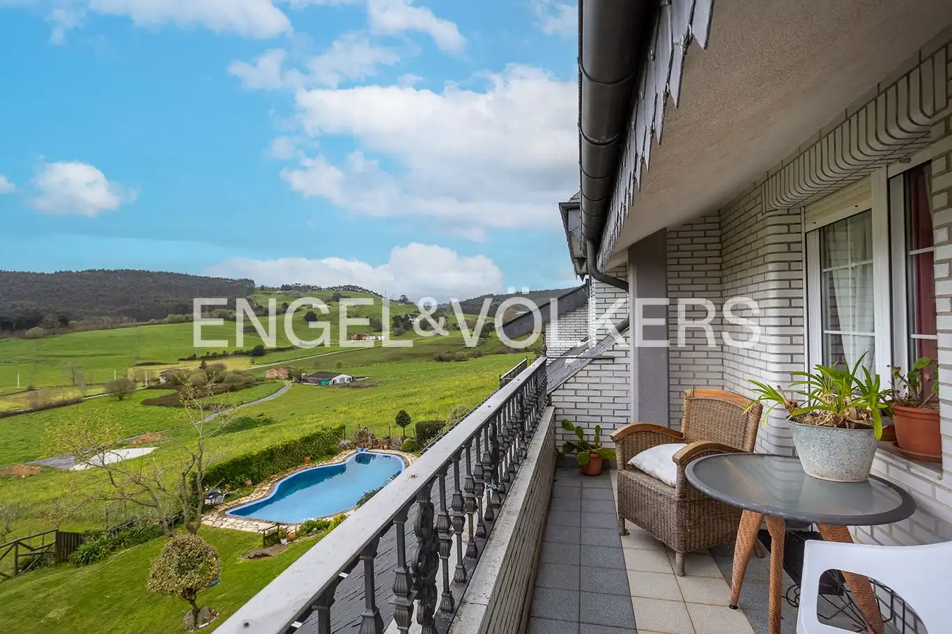 Balcony of Houses for sale in Bareyo  with Heating, Private garden and Terrace