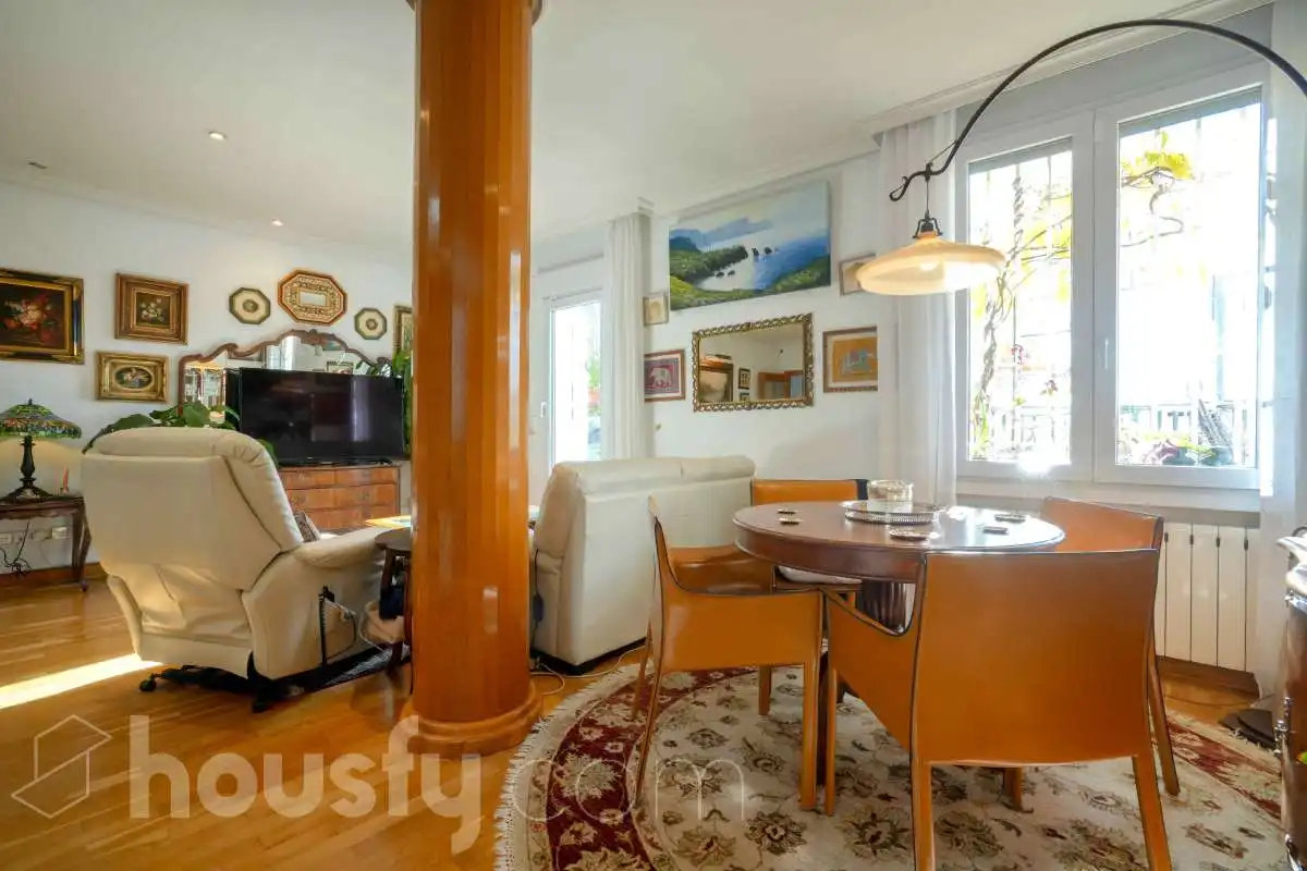 Sala de estar de Ático en venta en Madrid con Aire acondicionado, Calefacción y Parquet
