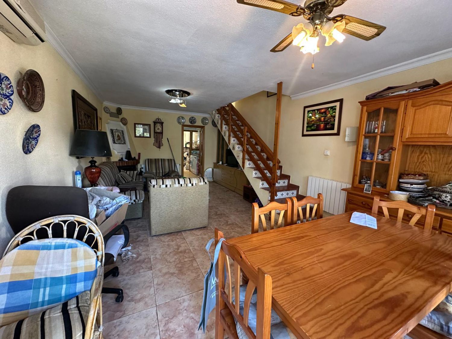 Einfamilien-Reihenhaus zum Verkauf in Benicasim / Benicàssim mit Klimaanlage, Heizung und Terrasse