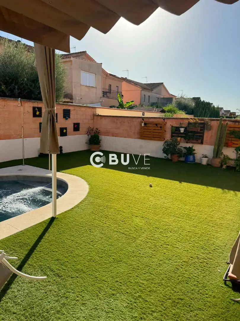 Jardín de Casa o chalet en venta en Espartinas con Aire acondicionado, Calefacción y Terraza