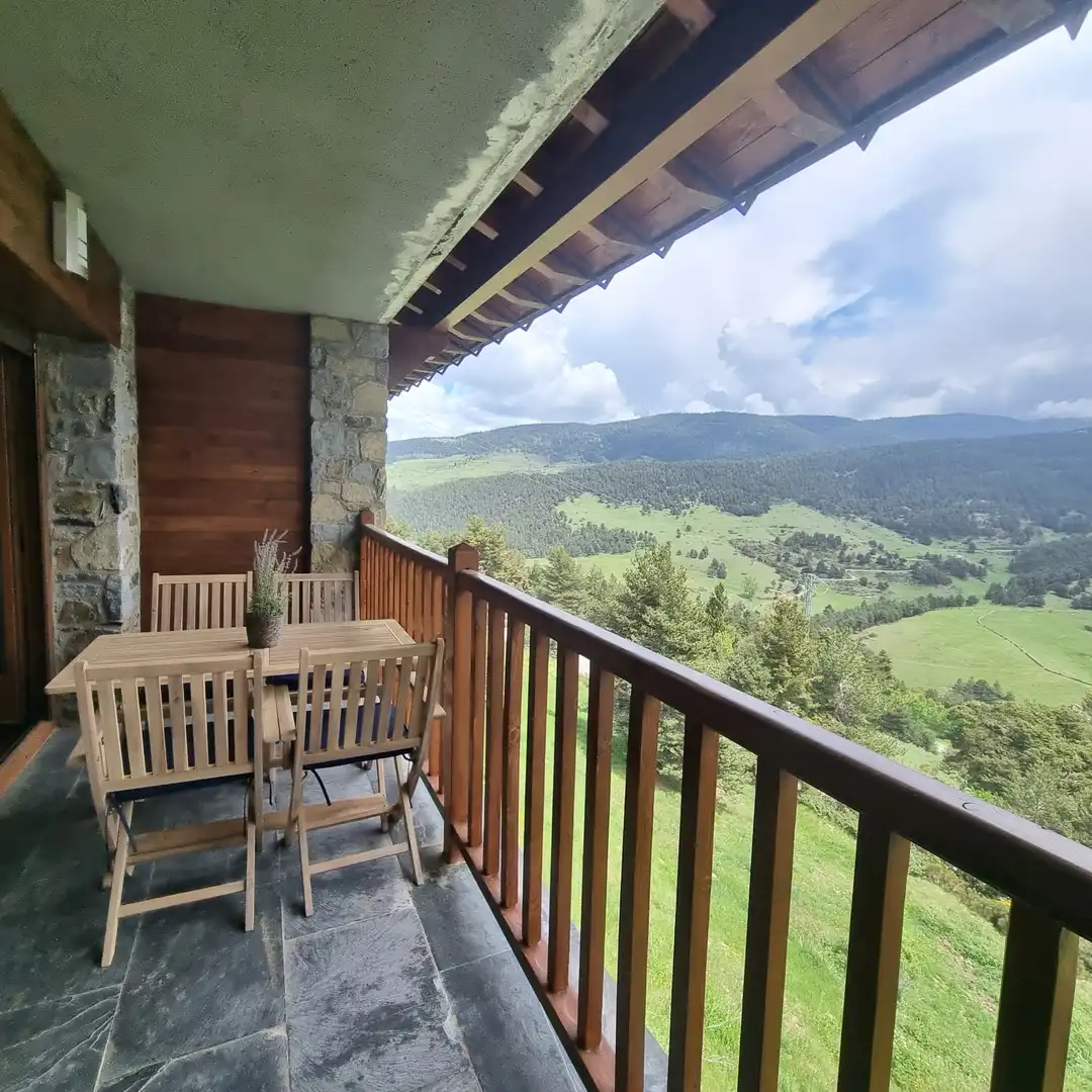 Piso con terraza en alquiler en La Molina, imagen 3