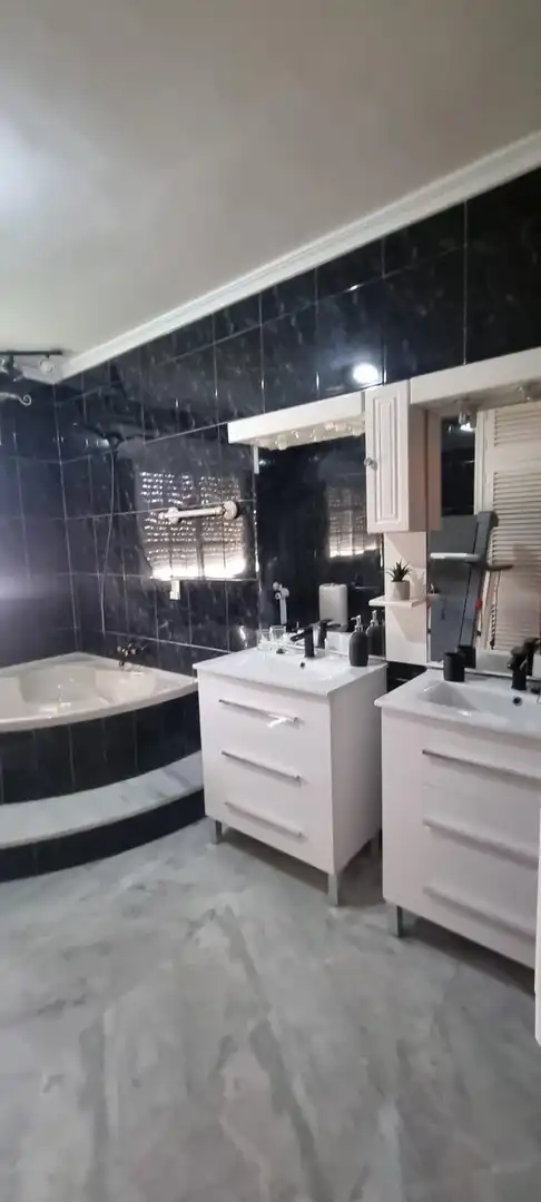 Bathroom of Houses for sale in Algeciras