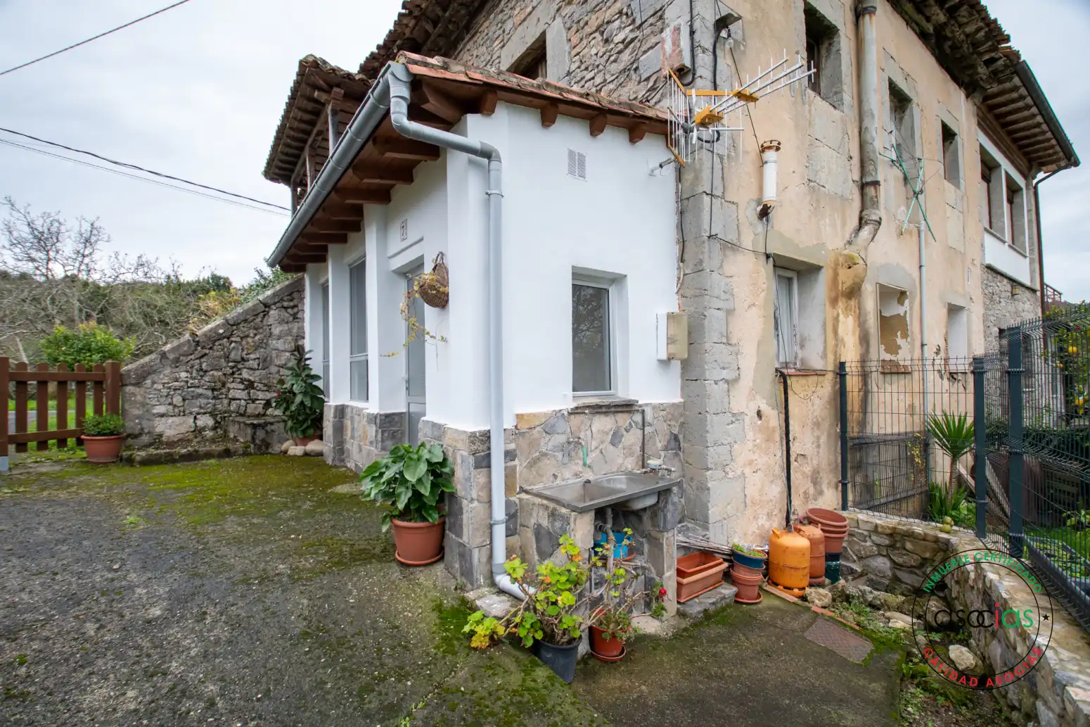Vista exterior de Casa o xalet en venda en Villaviciosa amb Terrassa