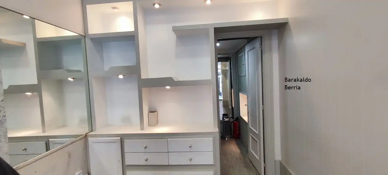 Commercial properties for rent in Juan de Garay Kalea, 5, Centro