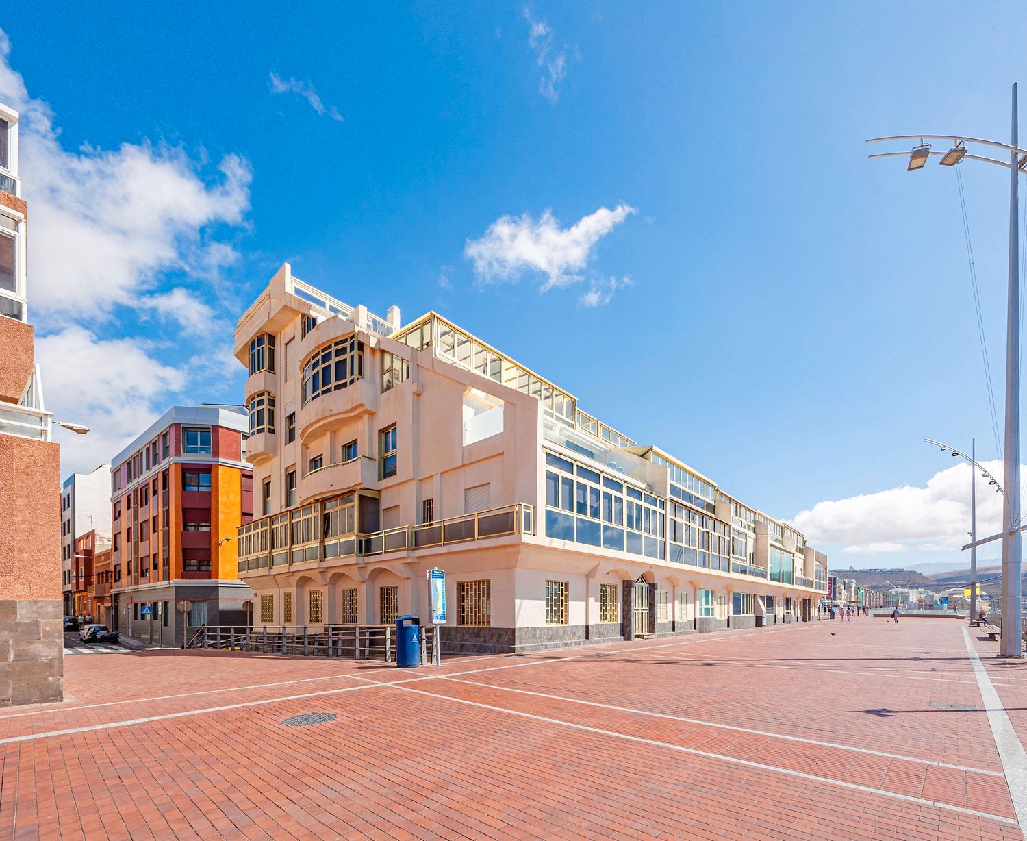Vista exterior de Piso en venta en Las Palmas de Gran Canaria con Trastero y Balcón