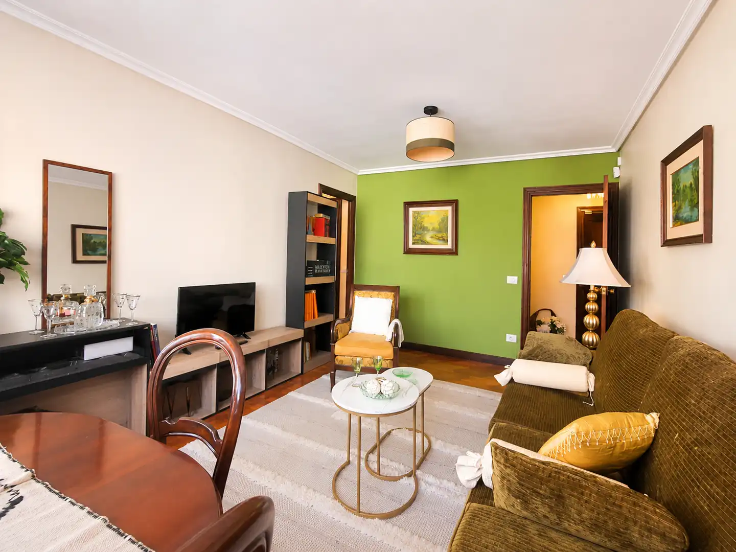 Living room of Flat for sale in Vigo   with Heating, Furnished and Oven