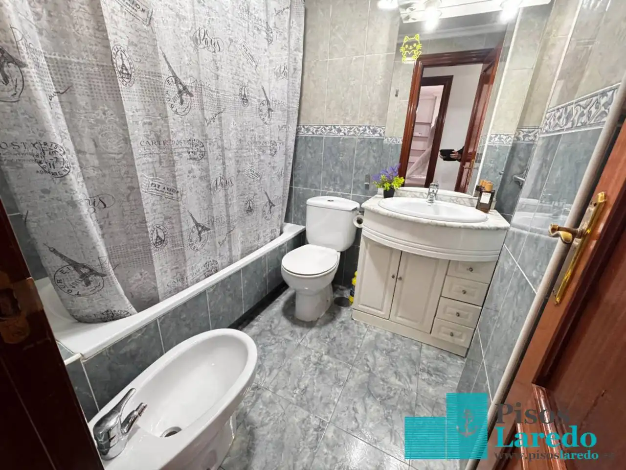 Bathroom of Flat for sale in Bárcena de Cicero  with Heating, Terrace and Furnished
