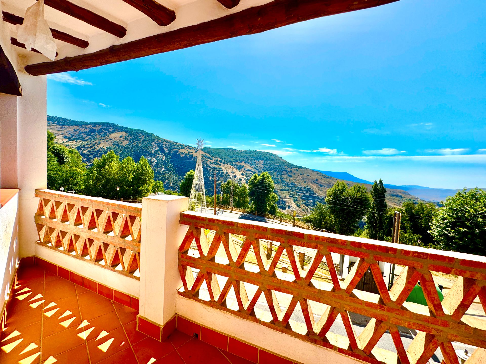 Exterior view of Apartment for sale in Bérchules  with Heating, Terrace and Furnished