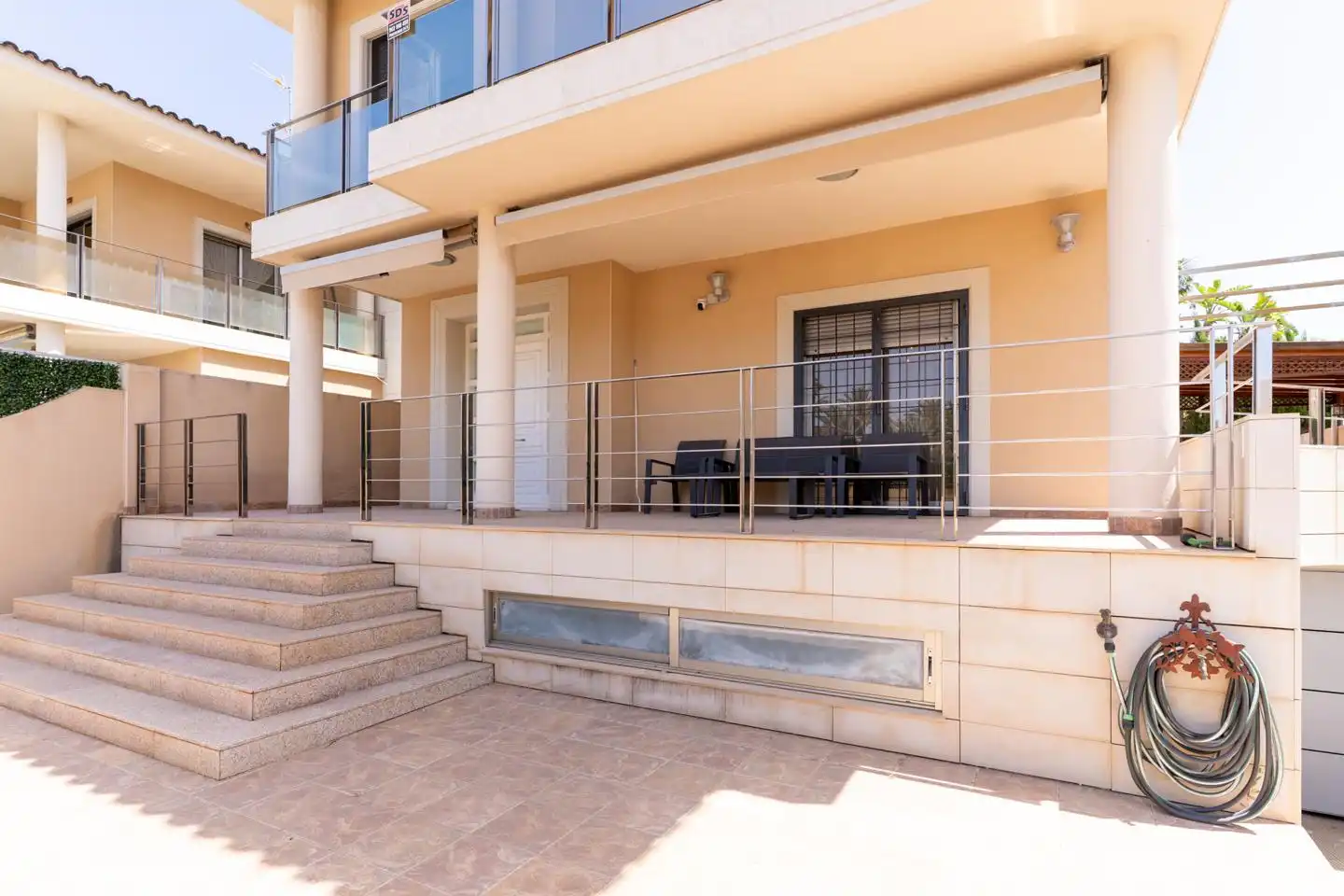 Vista exterior de Casa o chalet en venta en Elche / Elx con Aire acondicionado, Jardín privado y Parquet