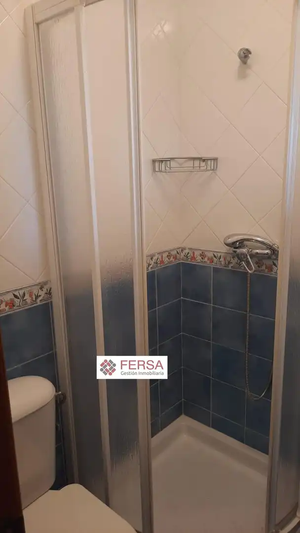 Bany de Casa adosada en venda en El Puerto de Santa María amb Aire condicionat, Calefacció i Jardí privat